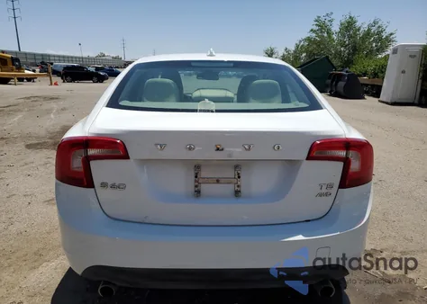2013 Volvo S60 T5 z USA, uszkodzony, nr VIN YV1612FH7D2191517